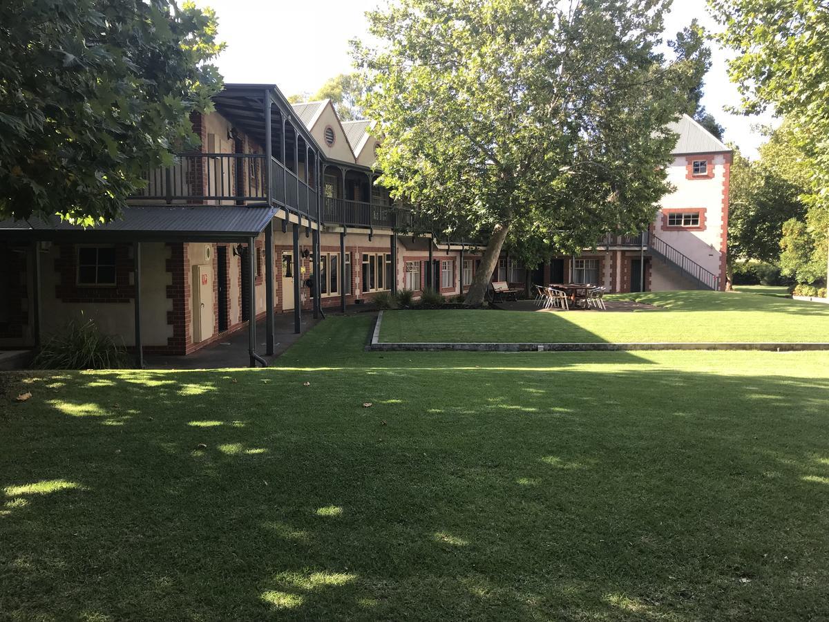 St Francis Winery Hotel Old Reynella Exterior photo